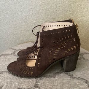 Vince Camuto Sandals